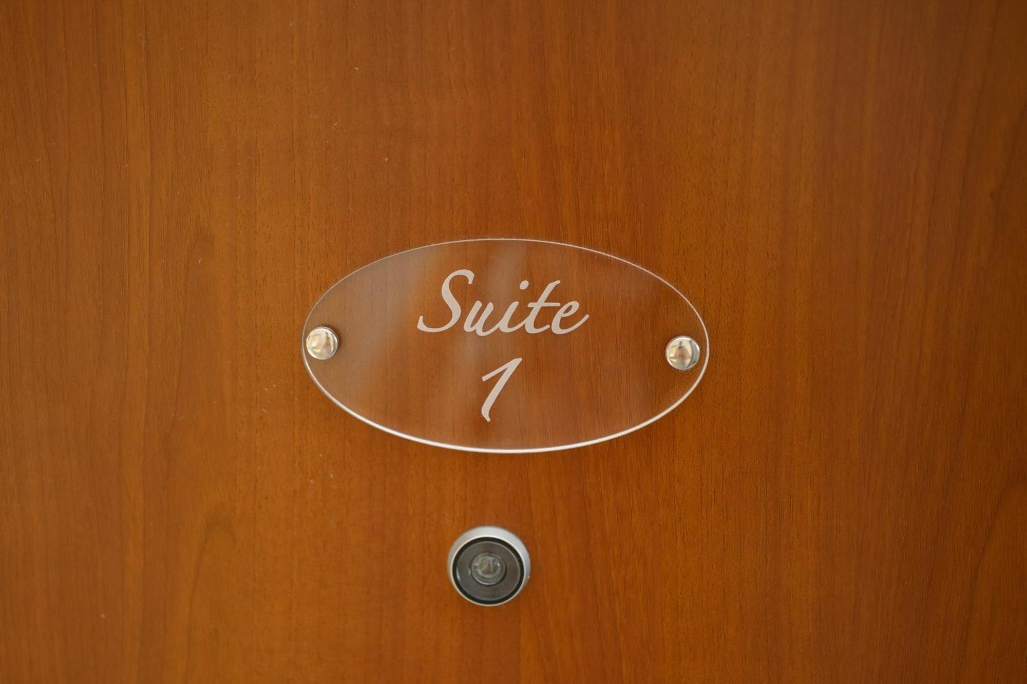 Romano'S Luxury Stay B&B Bari Chambre photo